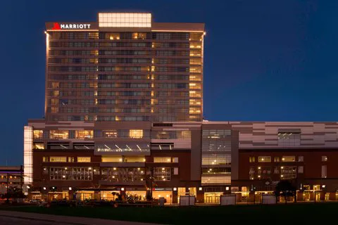 Buffalo Marriott at LECOM HARBORCENTER 5