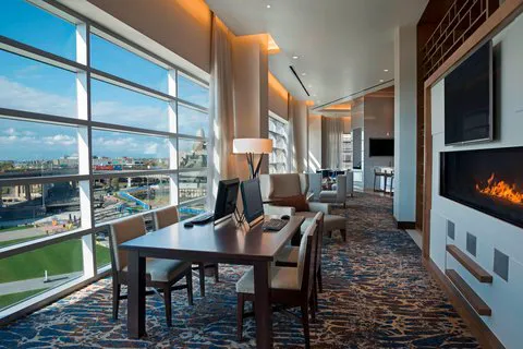 Buffalo Marriott at LECOM HARBORCENTER 5