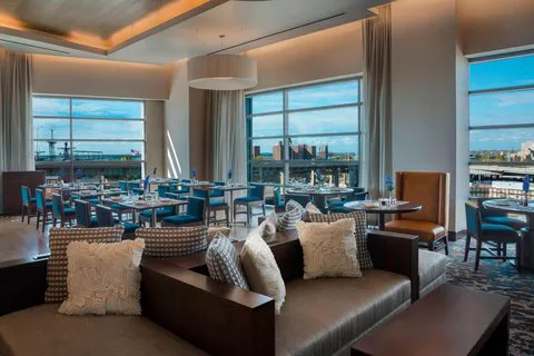 Buffalo Marriott at LECOM HARBORCENTER 5