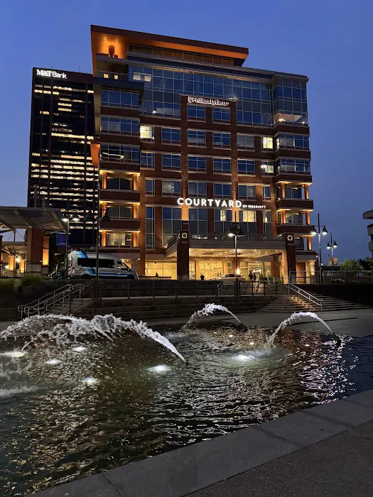 Courtyard Buffalo Downtown/Canalside 5