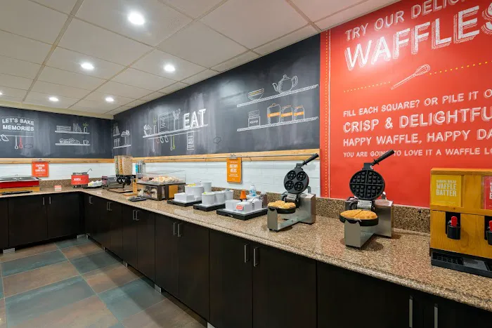 Hampton Inn Buffalo-Airport/Galleria Mall 4