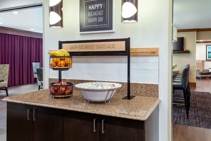 Hampton Inn Buffalo-Airport/Galleria Mall 4