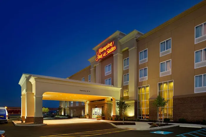 Hampton Inn & Suites Buffalo Airport 4
