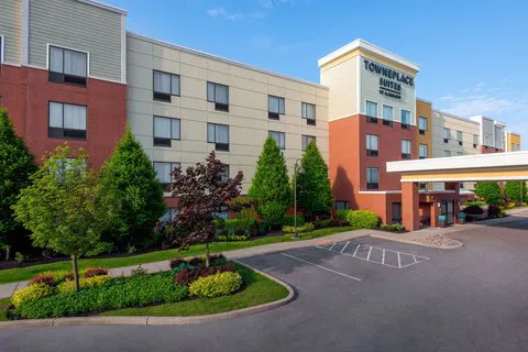 TownePlace Suites Buffalo Airport 4