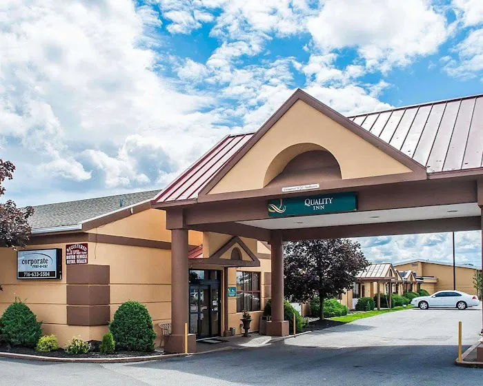 Quality Inn Airport 4