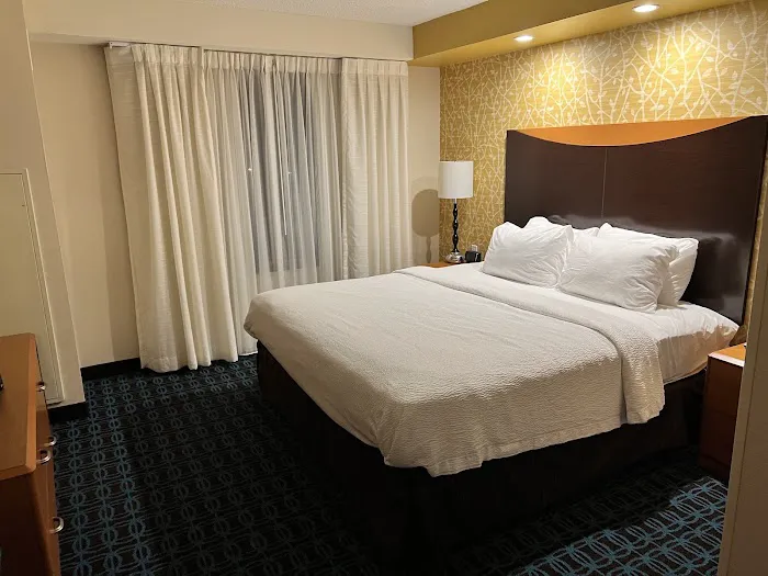 Fairfield Inn & Suites Buffalo Airport 4