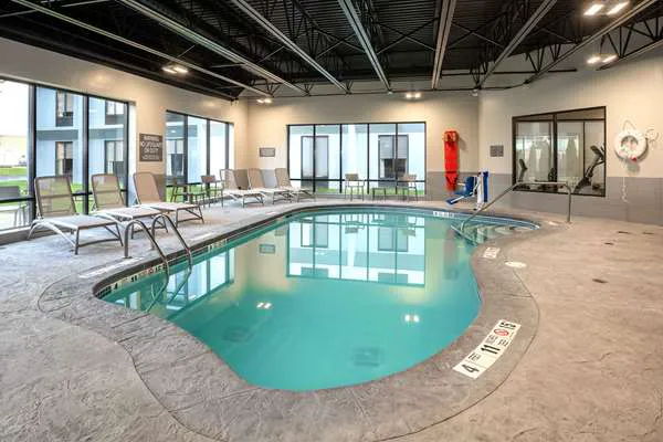 Comfort Inn & Suites Buffalo Airport 4