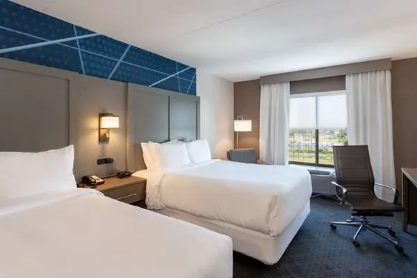Comfort Inn & Suites Buffalo Airport 4