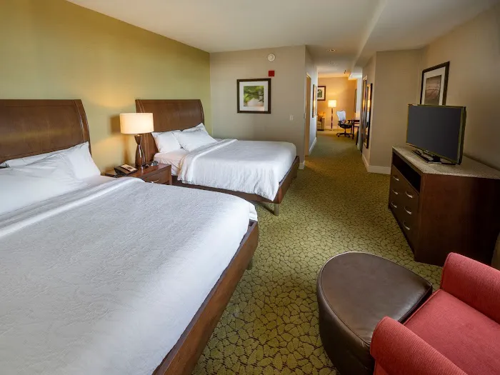 Hilton Garden Inn Buffalo Downtown 5