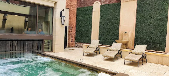 Curtiss Hotel 5