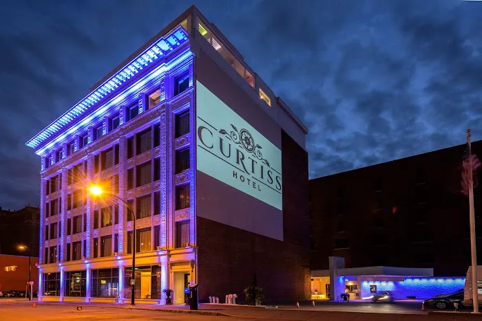 Curtiss Hotel 5