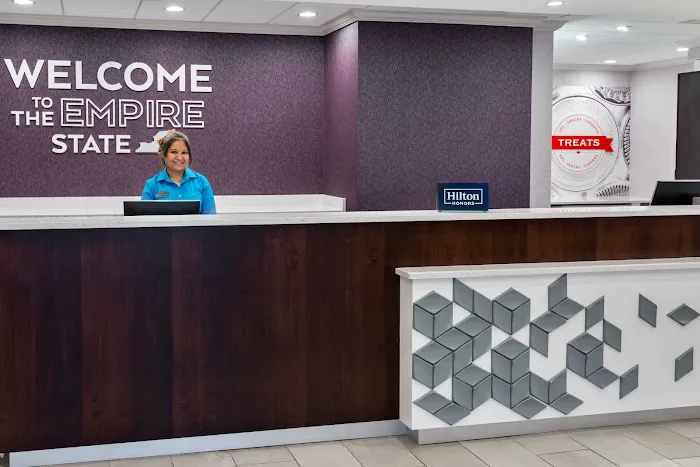 Hampton Inn & Suites Buffalo Downtown 5
