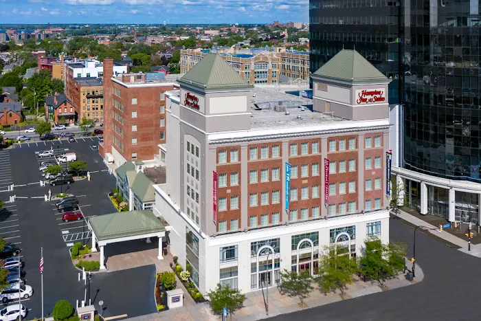 Hampton Inn & Suites Buffalo Downtown 5