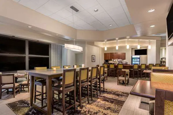 Wyndham Garden Buffalo Downtown 5