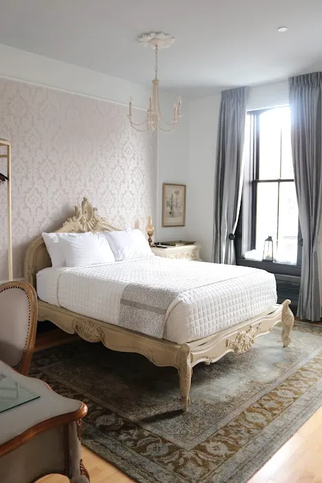 Bent's Opera House Hotel 4