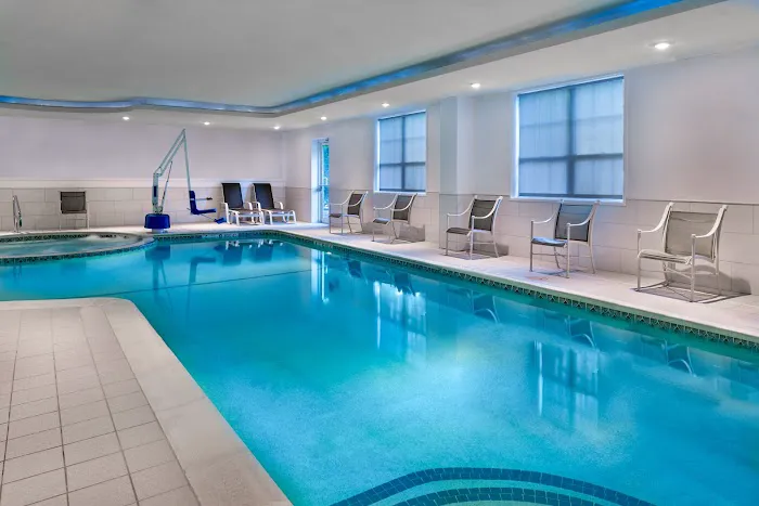 Hampton Inn Buffalo-Williamsville 4