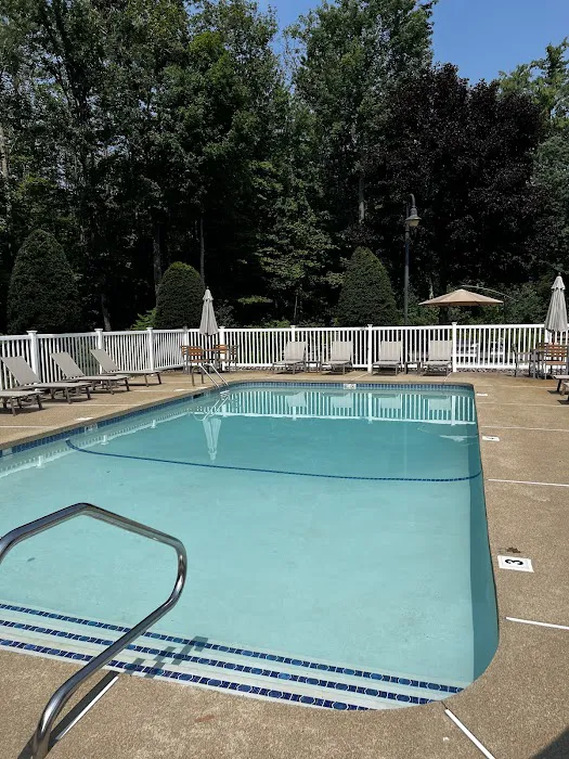 Golden Apple Inn 5