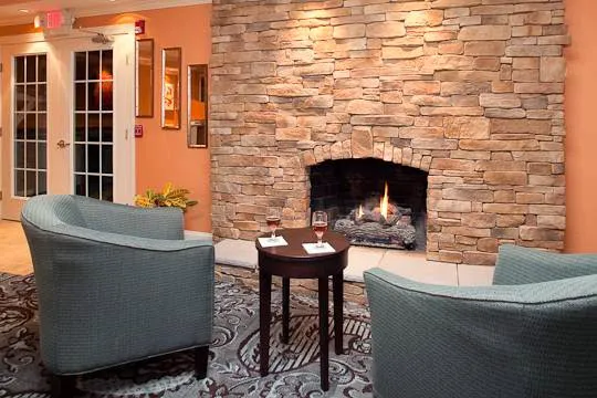 Golden Apple Inn 5
