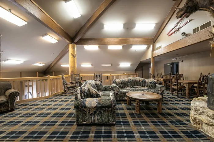 Snow Cap Inn 4