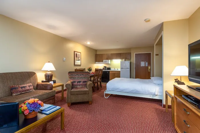 Grand Summit Hotel 4