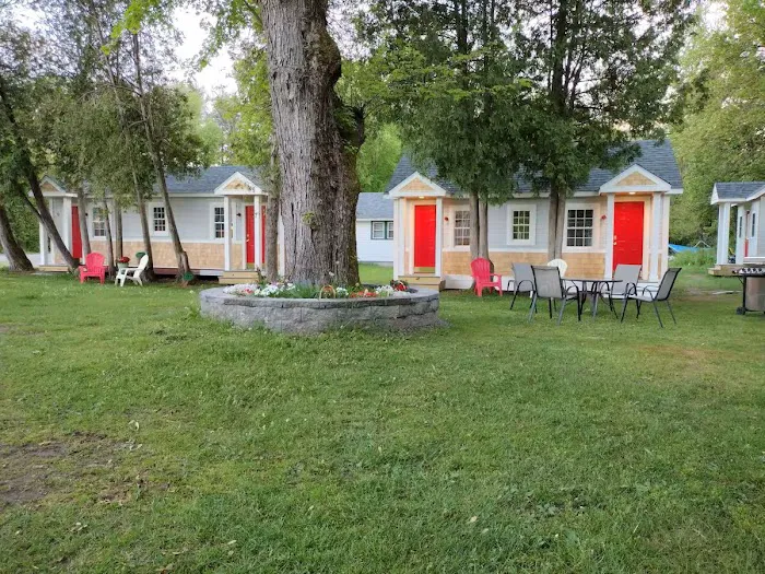 Saratoga Cabins 4