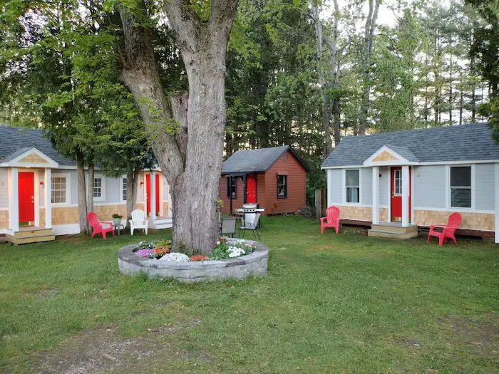 Saratoga Cabins 4