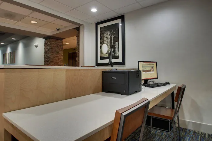 Holiday Inn Express & Suites Middleboro Raynham by IHG 4