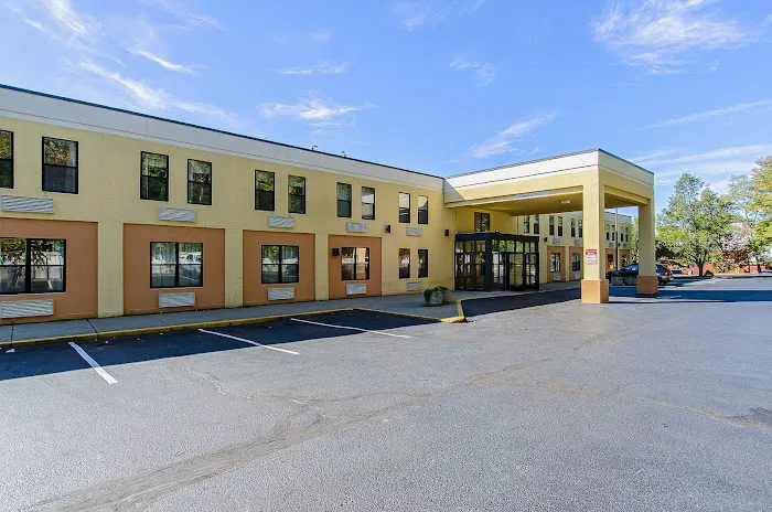 La Casa Inn and Suites 5