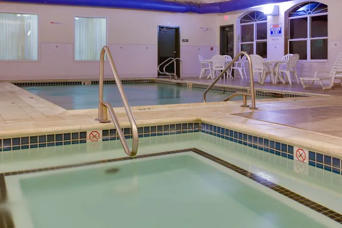 Country Inn & Suites by Radisson, Brockton (Boston), MA 4