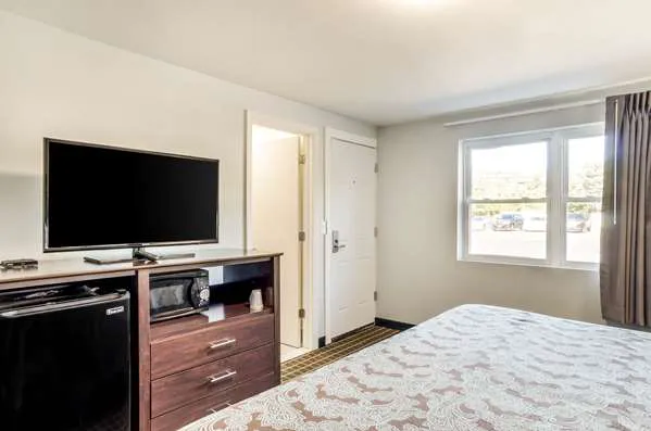 Rodeway Inn Middleboro-Plymouth 4