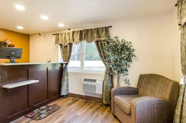 Rodeway Inn Middleboro-Plymouth 4