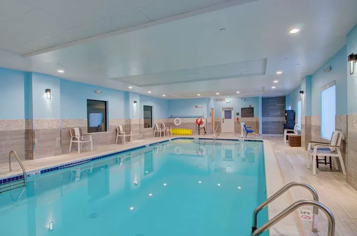 Hampton Inn & Suites Boston/Stoughton 4
