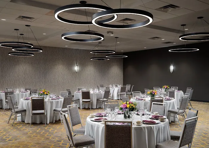 Holiday Inn Boston - Dedham Hotel & Conference Center by IHG 4