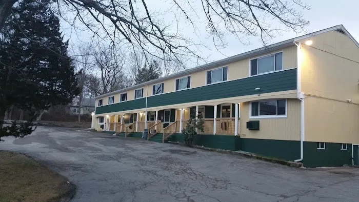 Dartmouth Motor Inn 5