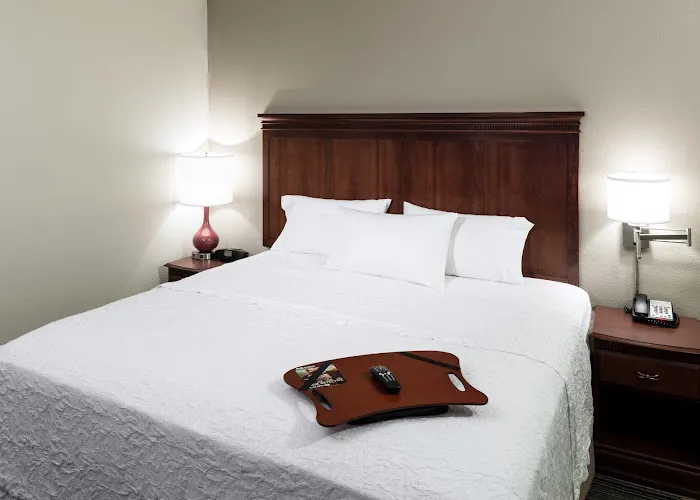 Hampton Inn & Suites Westford-Chelmsford 4