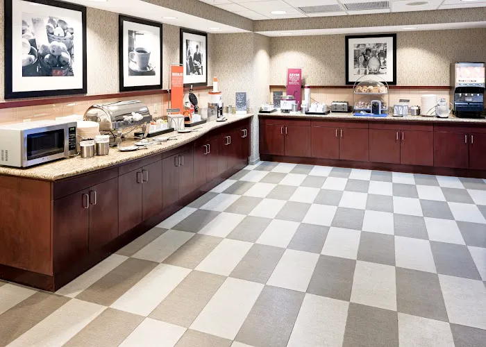 Hampton Inn & Suites Westford-Chelmsford 4