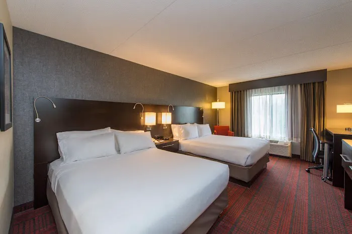 Holiday Inn Express & Suites Auburn by IHG 4