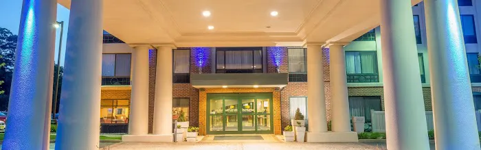 Holiday Inn Express & Suites Auburn by IHG 4