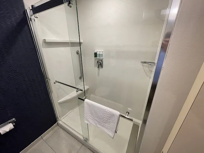 Fairfield Inn & Suites Worcester Auburn 4
