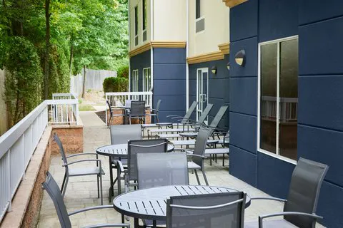 Fairfield Inn & Suites Worcester Auburn 4