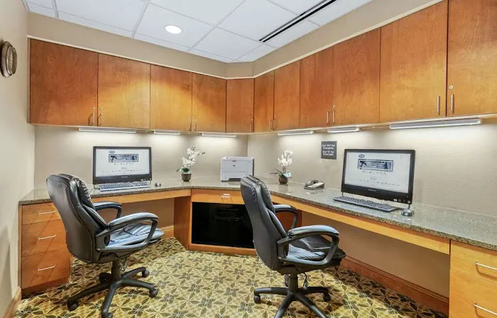 Hampton Inn Nashua 4