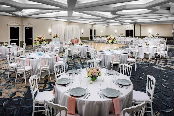 DoubleTree by Hilton Nashua 4