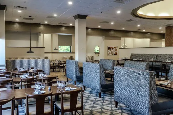 DoubleTree by Hilton Nashua 4