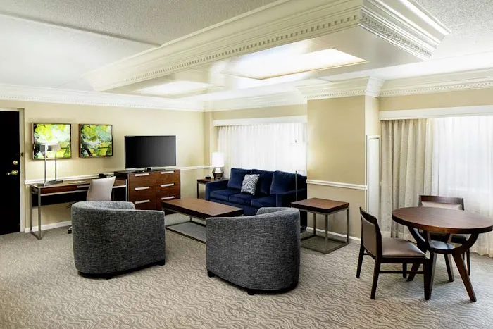 DoubleTree by Hilton Nashua 4