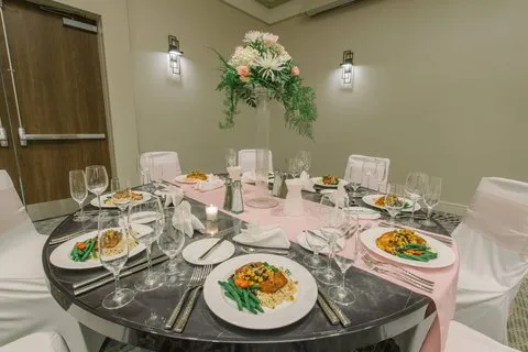 Courtyard Nashua 4