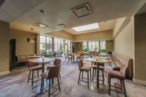 Courtyard Nashua 4
