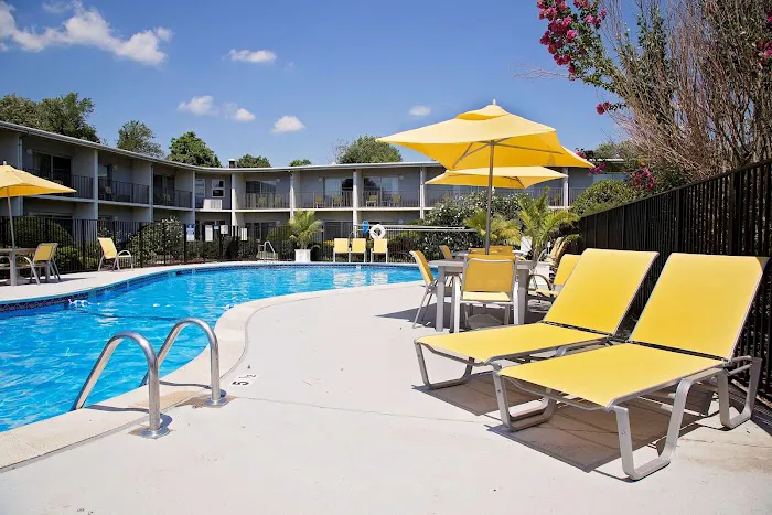 Historic Concord Suites 4