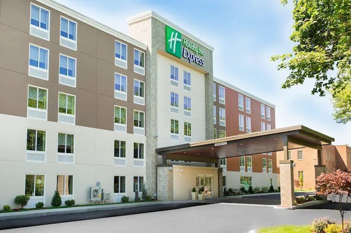 Holiday Inn Express Chelmsford by IHG 4