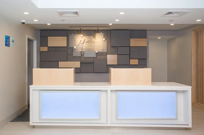 Holiday Inn Express Chelmsford by IHG 4