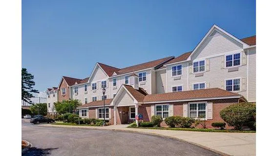 TownePlace Suites Manchester-Boston Regional Airport 4